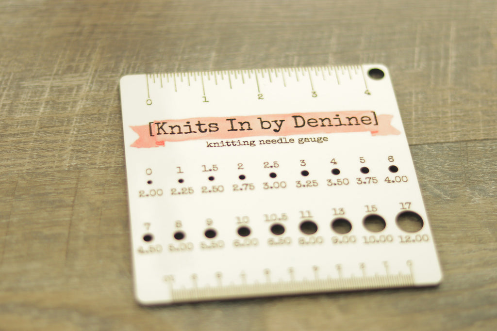 Wooden Engraved Multi-Use Knitting Needle and Gauge Swatch Tool with Ruler / Knitting Needle and Crochet Hook Gauge Check / Wooden Engraving