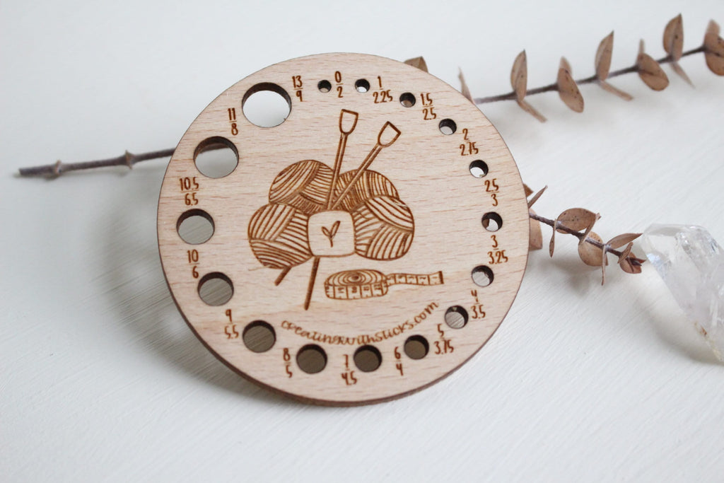 Wooden Yarn Ball Knitting Needle Gauge, Laser Engraved Solid Wood Needle Gauge, Knitting Accessories and Tools, Gift for Knitter