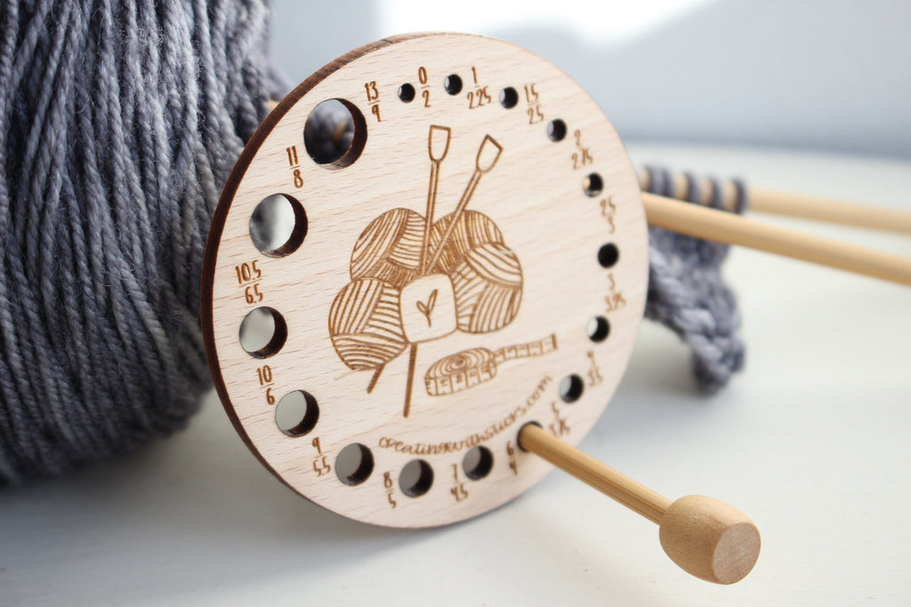 Wooden Yarn Ball Knitting Needle Gauge, Laser Engraved Solid Wood Needle Gauge, Knitting Accessories and Tools, Gift for Knitter