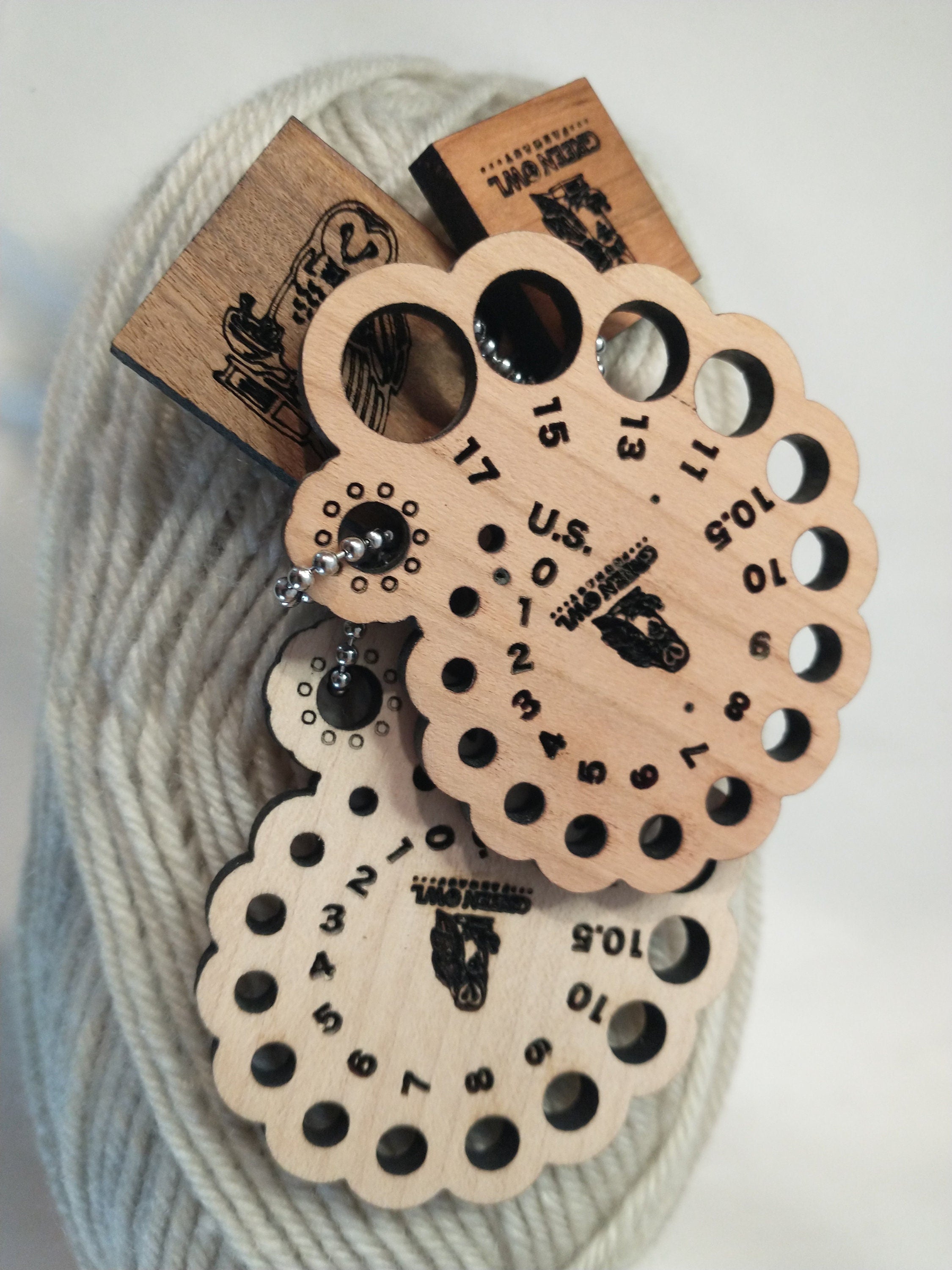 Spiral-shaped Solid Wood Knitting Needle Gauge in U.S. or Metric Sizes