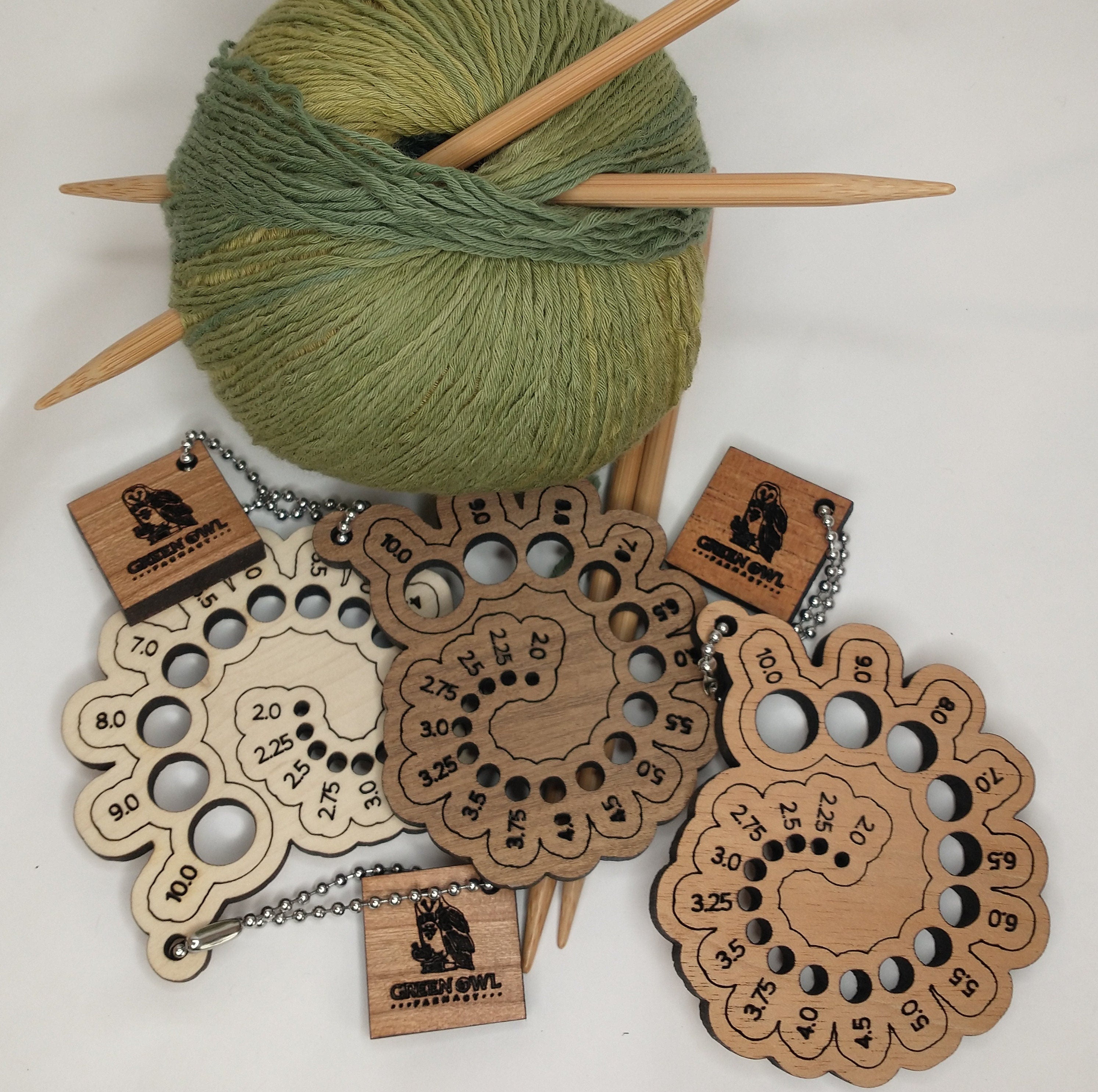 Spiral-shaped Solid Wood Knitting Needle Gauge in U.S. or Metric Sizes