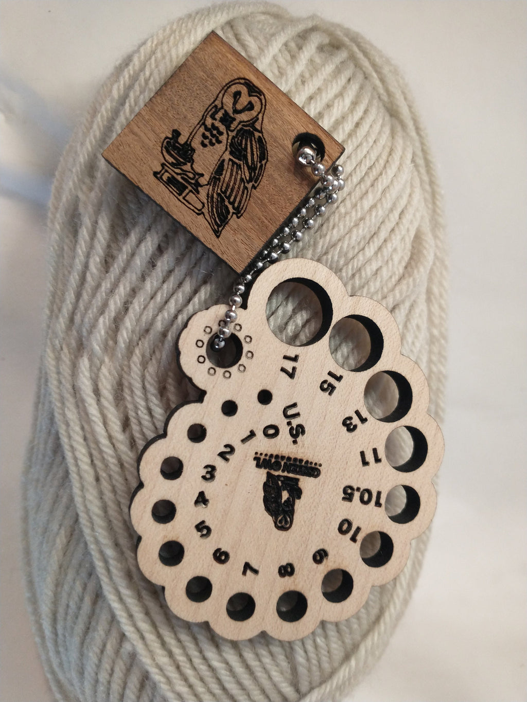 Spiral-shaped Solid Wood Knitting Needle Gauge in U.S. or Metric Sizes