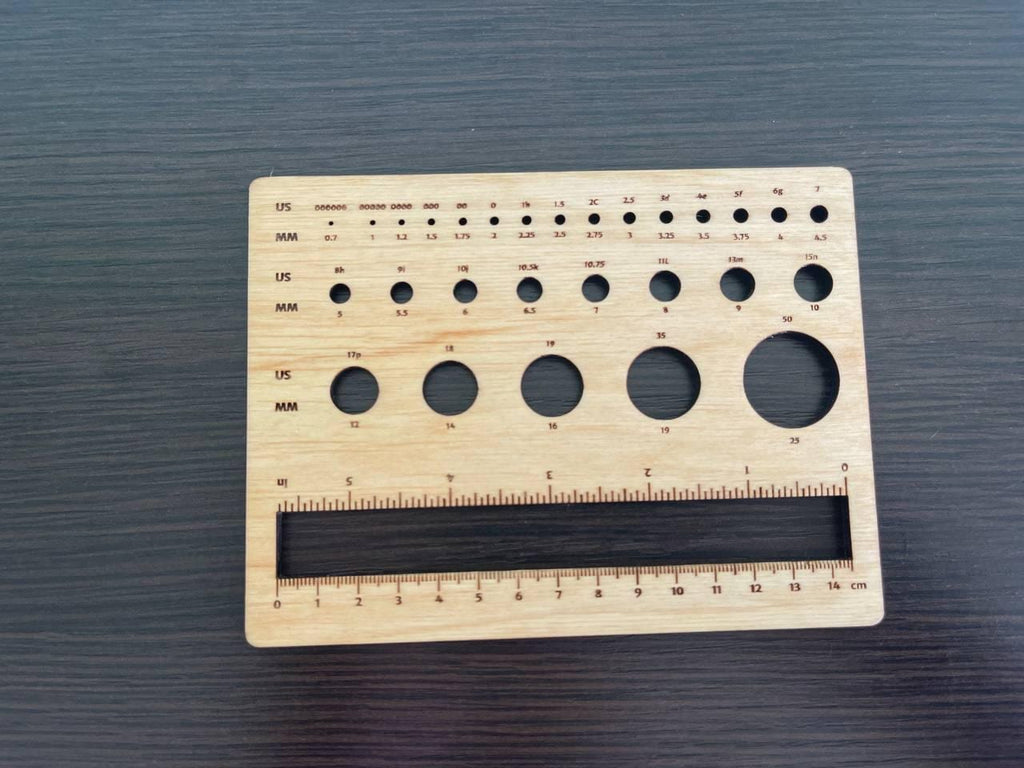 knitting tools,ruler for measuring hand knitted socks,knitting needles,knitting ruler,needle sizes,knitting gifts,needle gauge,crochet tool